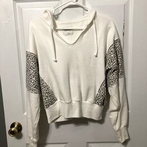 NWOT Abercrombie Cropped Hoodie